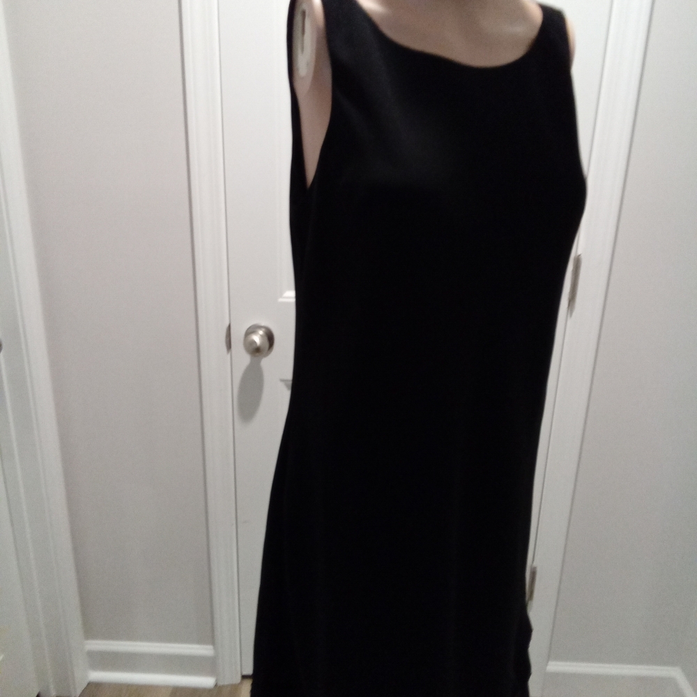 Joneswear Dress Size 12 Elegant Black Sleeveless Dress With Beaded Hem